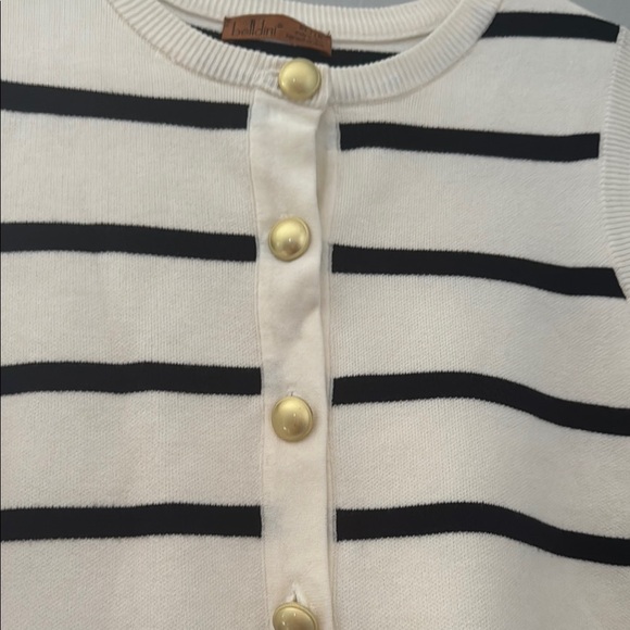 Striped Sleeveless Cardigan with Gold Buttons 14 - Picture 2 of 8